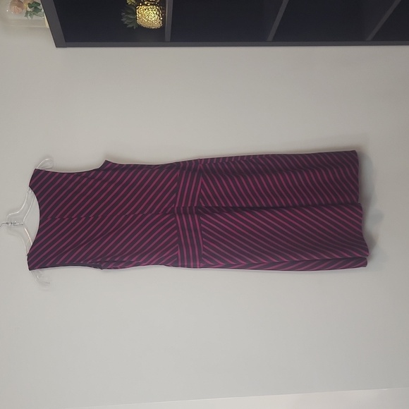 LAUNDRY by SHELLI SEGAL Brown Black Striped Drop Waist V-neck Sleeveless Dress - Picture 3 of 14